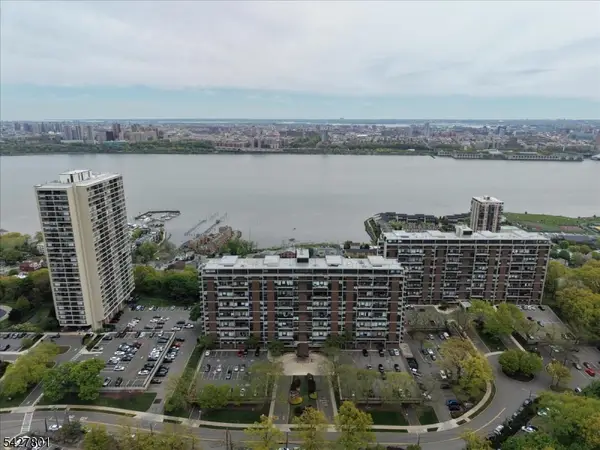 2 Horizon Road, Fort Lee Boro, NJ 07024