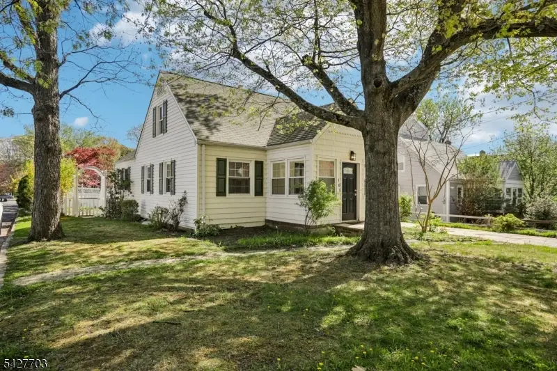 101 Ravine Dr, Matawan, NJ 07747 - #2