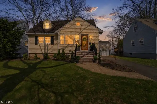 105 N 13th St, Kenilworth Boro, NJ 07033