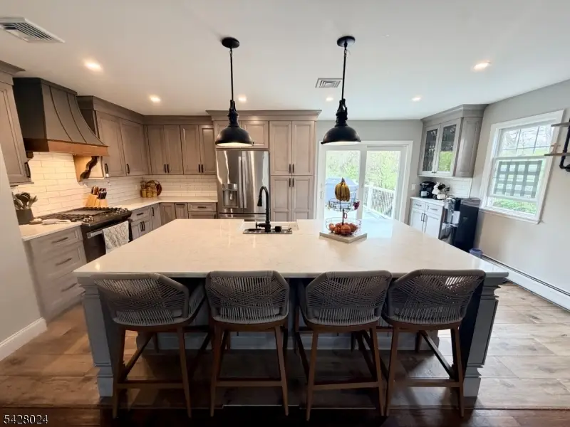 15 Windsor Dr, Oak Ridge, NJ 07438 - #2