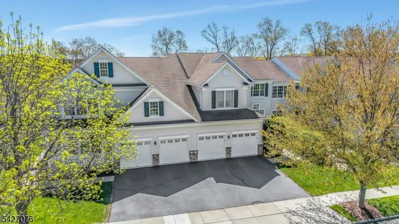 18 Mackenzie Ln, Denville, NJ 07834 - #3