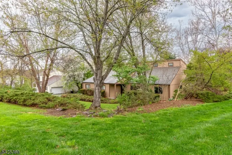 11 Fox Run Road, Glen Gardner, NJ 08826 - #2