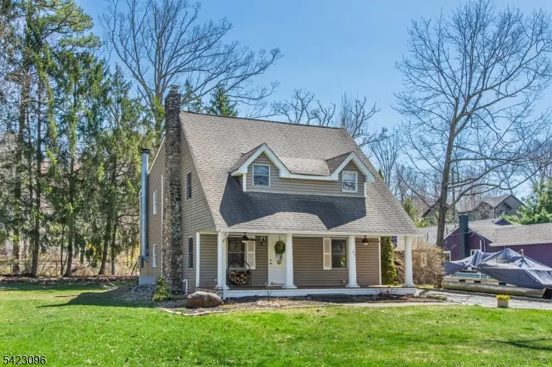 63 Ramapo Rd, Hewitt, NJ 07421 - #3