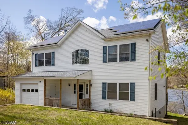 14 E Shore Dr, Hampton Twp., NJ 07860