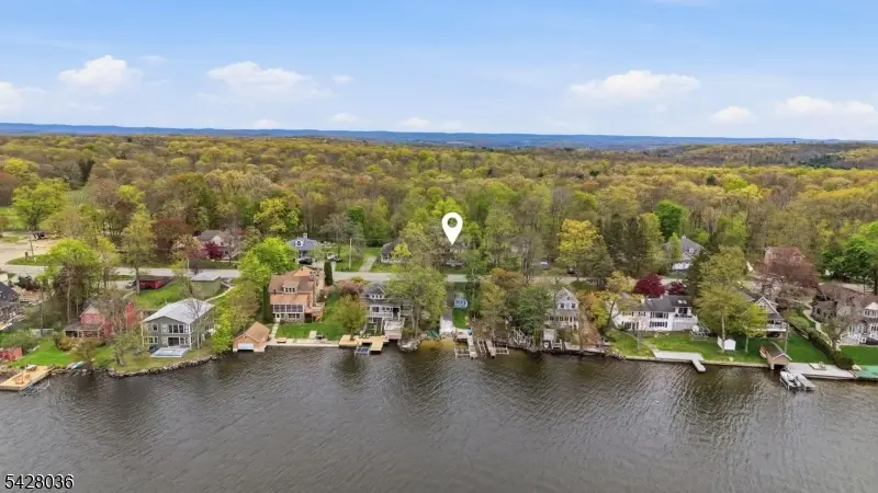 113 E Shore Culver Rd, Frankford, NJ 07826 - #2