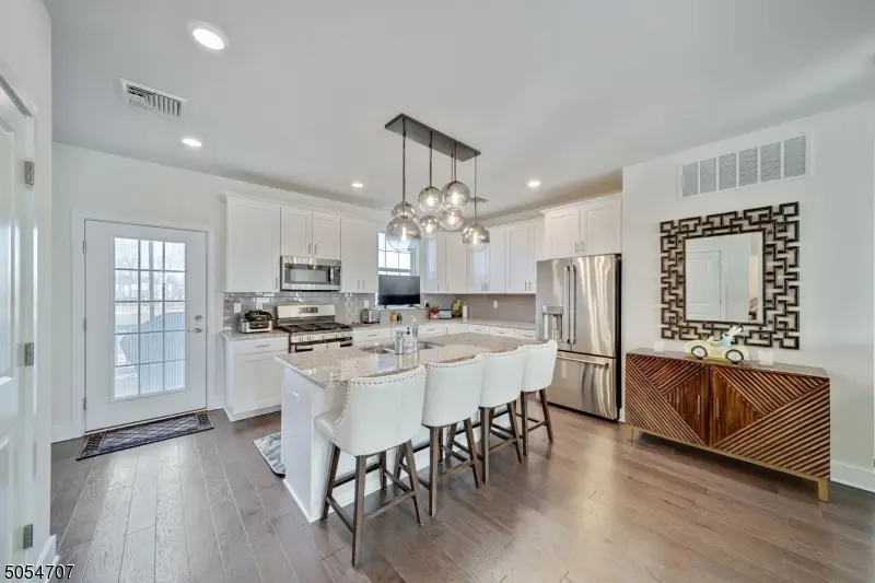 26 Colgate Dr, Morris, NJ 07960 - #1