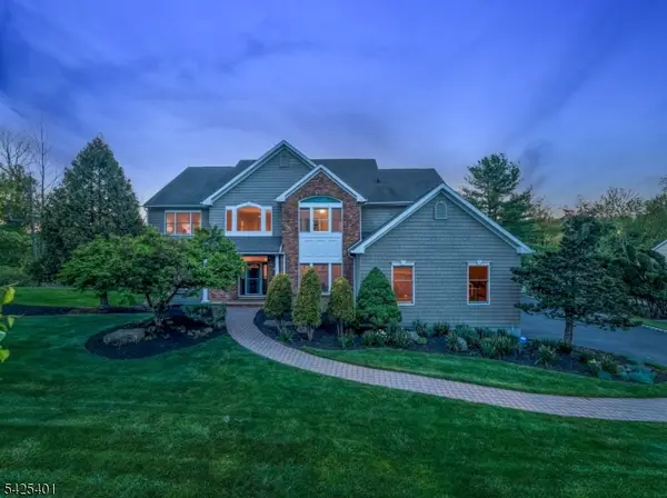 2 Trails End Ct, Westfield Town, NJ 07090