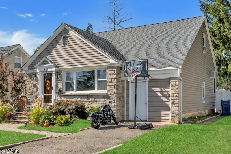78 Joseph St, Clark, NJ 07066 - #2