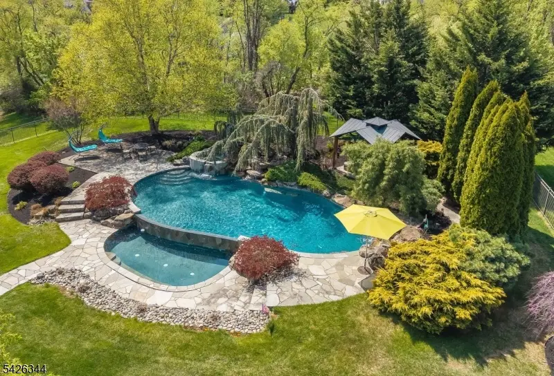 22 Patrick Henry Pl, Raritan, NJ 08551 - #3