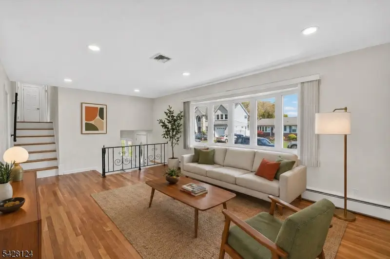 36 Charles St, Clark, NJ 07066 - #3