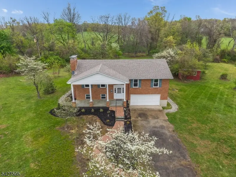 34 Berk Ln, Lebanon, NJ 08826 - #2