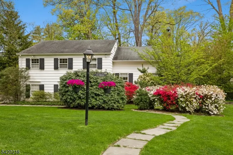 23 Club Dr, Summit, NJ 07901 - #1