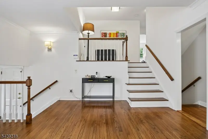 23 Club Dr, Summit, NJ 07901 - #3