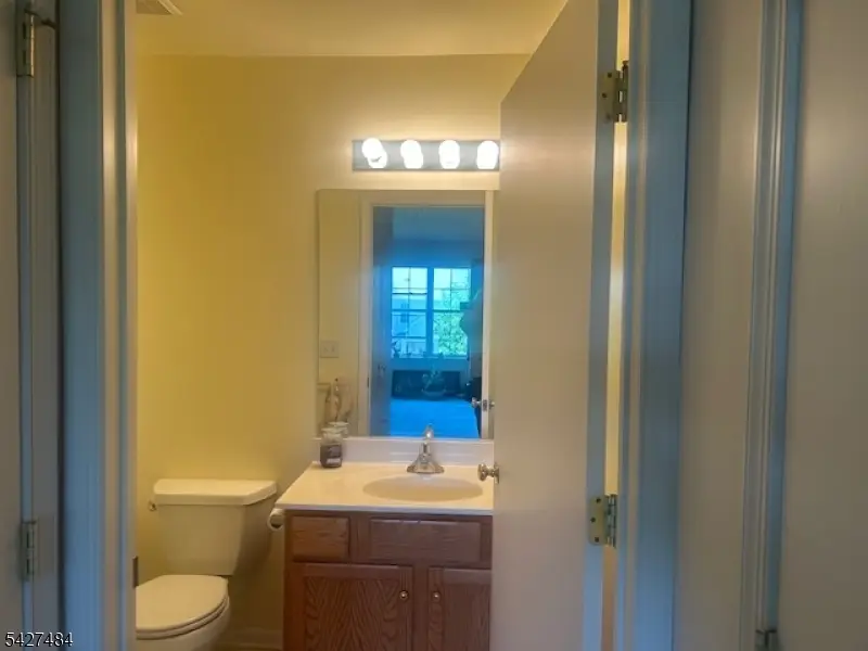 832 Honeybrook Cir, Lopatcong Overlook, NJ 08886 - #1