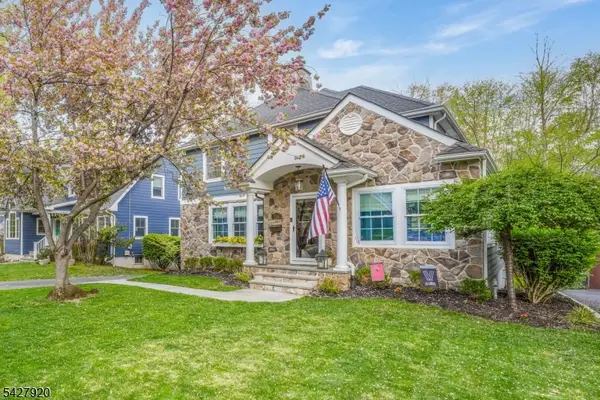 114 Coleman Ave, Chatham Boro, NJ 07928