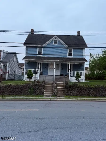 58 N Main St, Flemington, NJ 08822 - #1