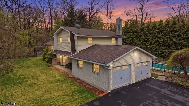 1000 Harmony Brass Castle Rd, Harmony, NJ 07882 - #2