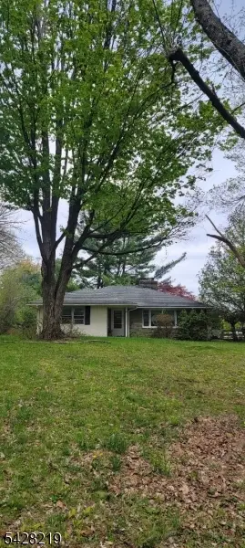 89 Mountain Ave, Mendham Boro, NJ 07945