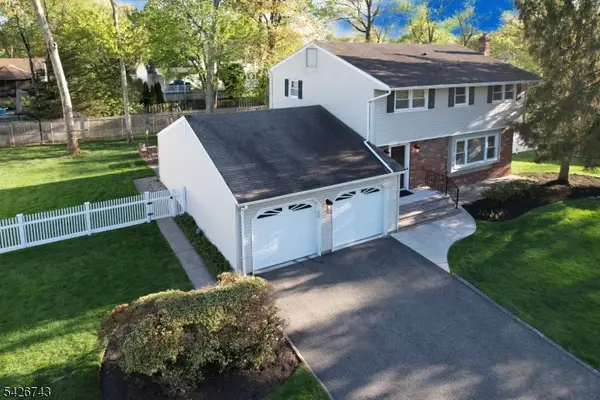 25 Debbie Ct, Wayne Twp., NJ 07470