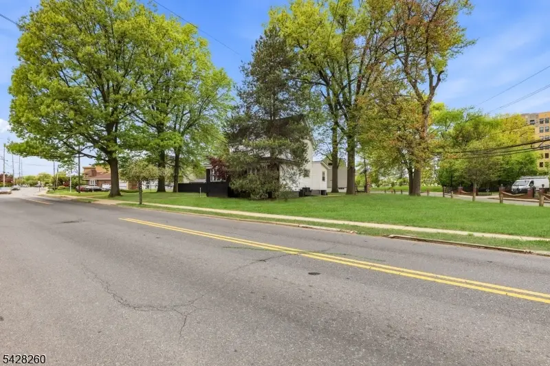 596 Belleville Ave, Belleville, NJ 07109 - #2