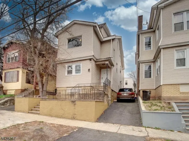 49-51 Parkview Ter, Newark, NJ 07112 - #1
