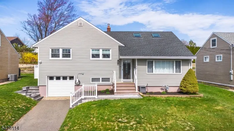 24 Lennon Place, Clifton, NJ 07013 - #1
