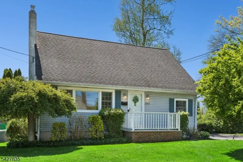 451 Pine Ave, Garwood, NJ 07027 - #1