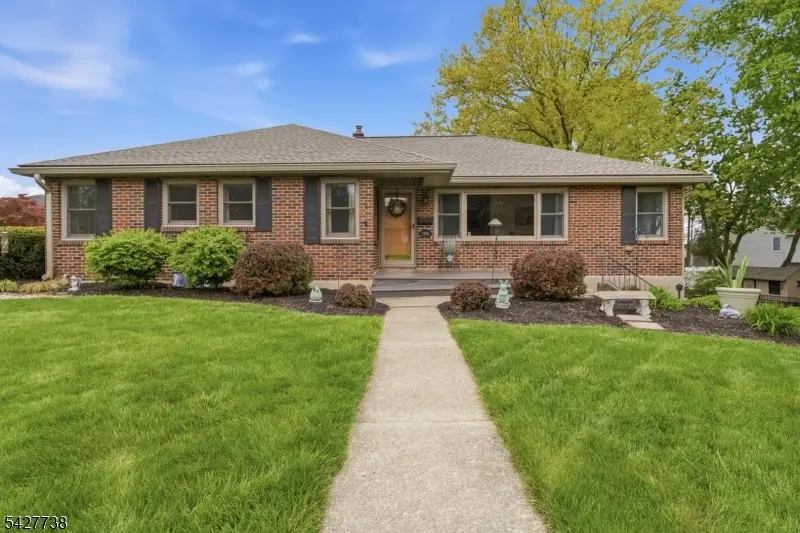 106 Liggett Blvd, Upper Pohatcong, NJ 08865 - #2