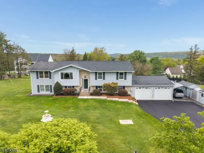 10 Chestnut Ave, Frenchtown, NJ 08825 - #1