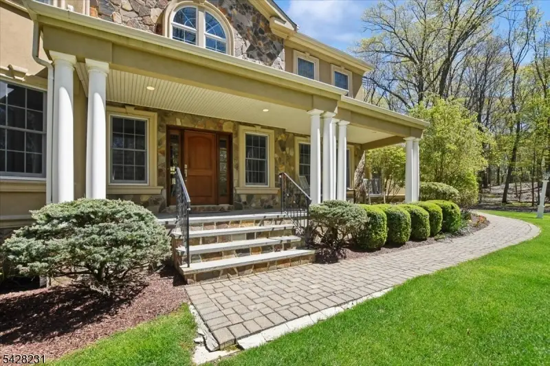 8 Mount Pleasant Rd, Mendham, NJ 07960 - #2