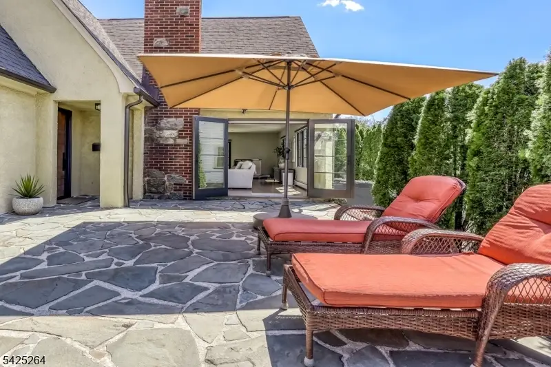 11 Ashton Pl, Glen Rock, NJ 07452 - #2