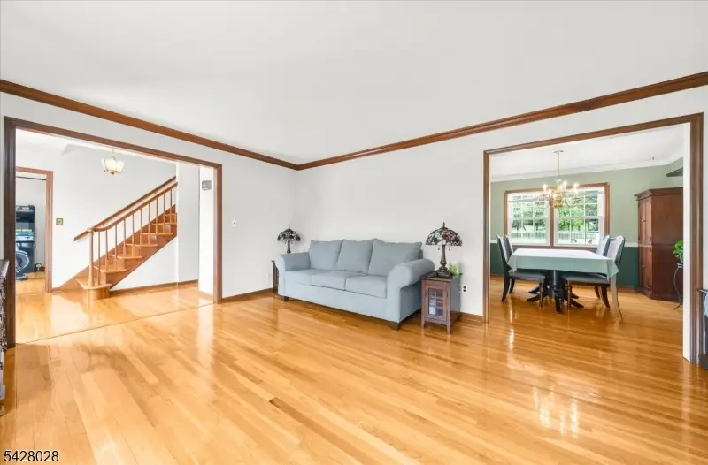 18 Weavers Ln, Readington, NJ 08889 - #3