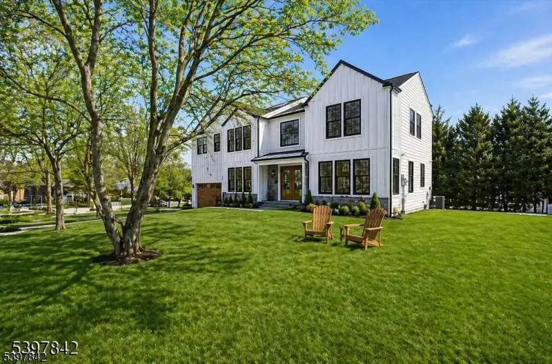 32 Felch Rd, Florham Park, NJ 07932 - #1