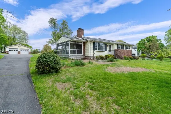 123 Lilac Dr, Clinton Twp., NJ 08801