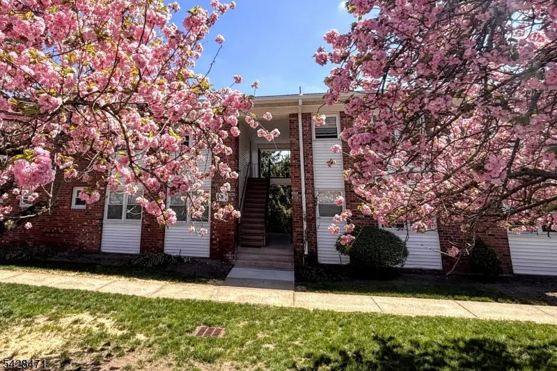 100 Pierson Miller Dr #11, Pompton Lakes, NJ 07442 - #1