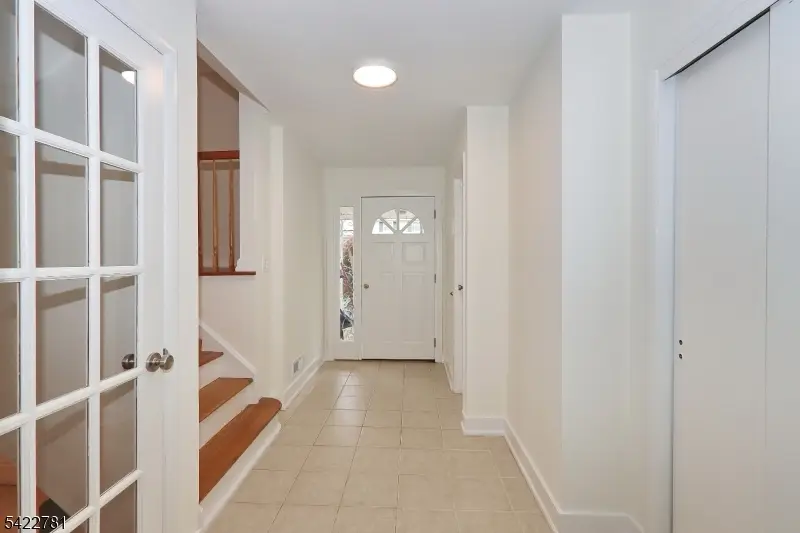 2260 Sunrise Ct, Scotch Plains, NJ 07076 - #3