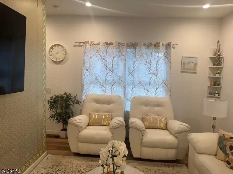 158 Woodland Ave, Ewing, NJ 08638 - #3