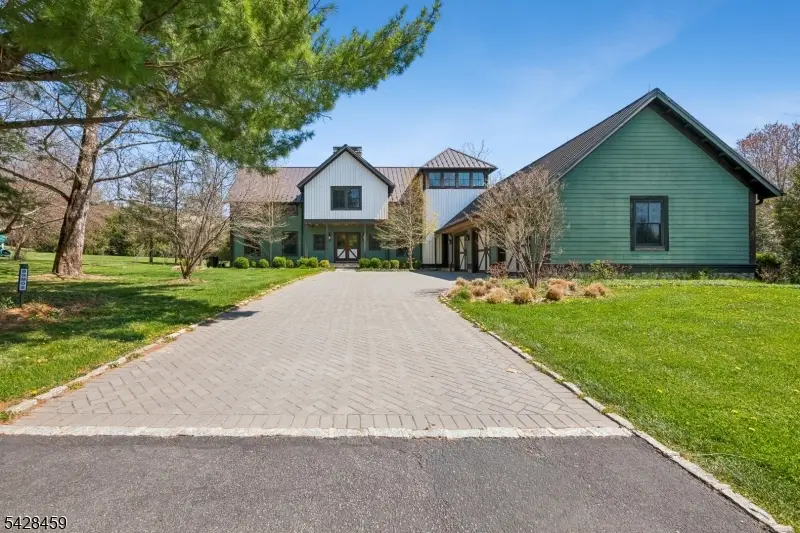 89 Mosle Rd, Peapack And Gladstone, NJ 07931 - #2