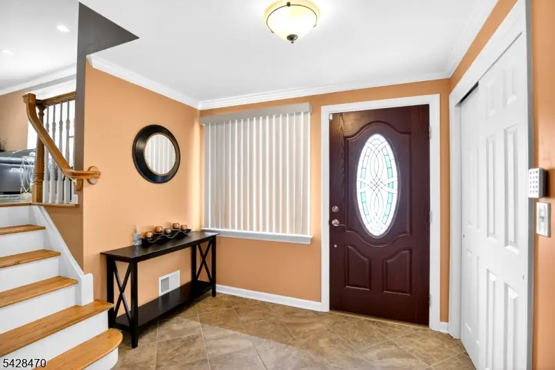 579 Grove St, Rahway, NJ 07065 - #2