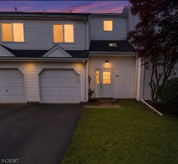 34 Saffron Dr, Lumberton Twp., NJ 08048