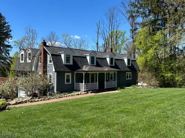 33 Mt Lebanon Rd, Lebanon Twp., NJ 07865