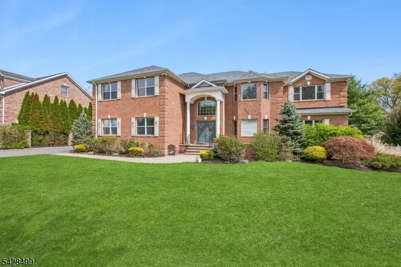5 Francesca Ct, East Hanover, NJ 07936 - #1