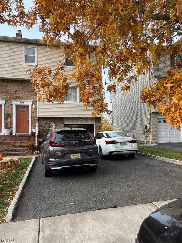 17B Garden Dr, Elmwood Park Boro, NJ 07407