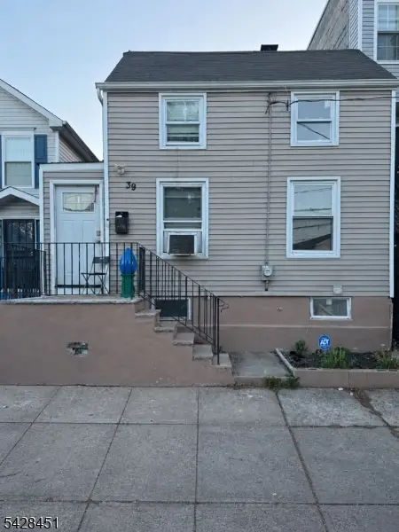 39 Jacob St, Newark, NJ 07103 - #1