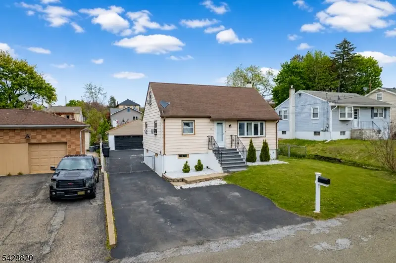 13 Kovach St, Franklin, NJ 07416 - #3
