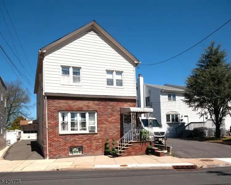 650 Main St, Singac, NJ 07424 - #1