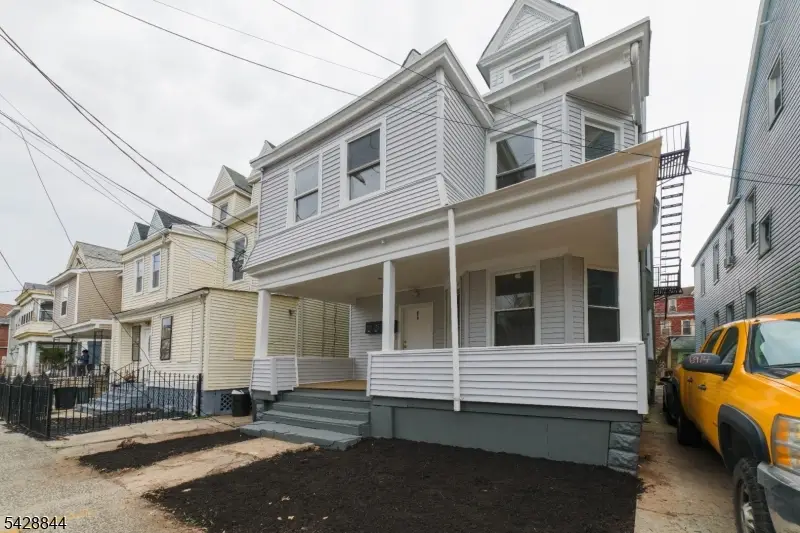 874 S 16th St, Newark, NJ 07108 - #1