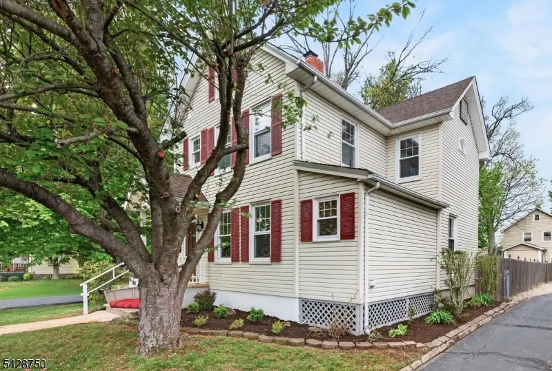 322 Madison Ave, Dunellen, NJ 08812 - #3