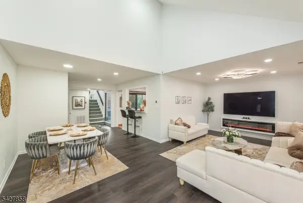 1B Yacenda Dr #B, Parsippany-Troy Hills Twp., NJ 07950
