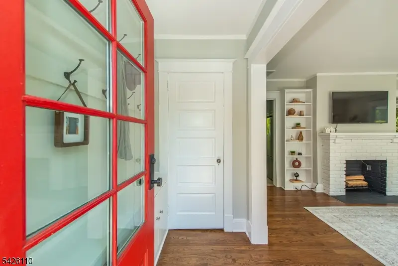 19 Carolin Rd, Upper Montclair, NJ 07043 - #3